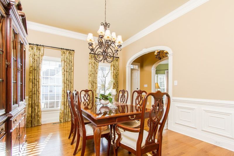 100 Reeve Hall Dr, Cary, NC 27519