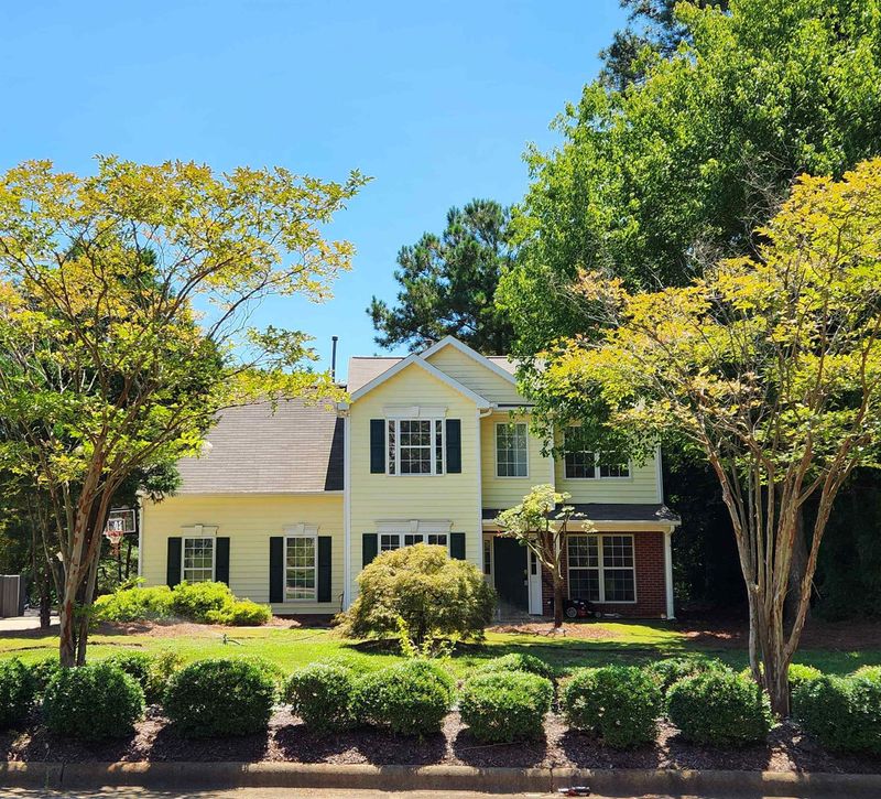 100 Ridge Lake Dr, Apex, NC 27539