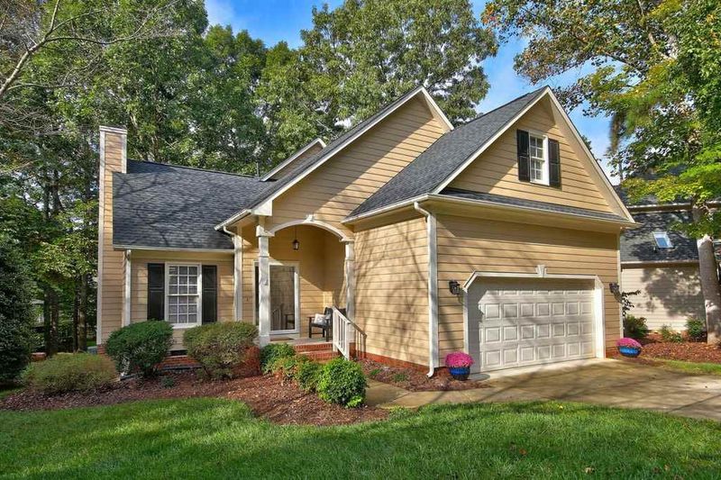 100 Ripplewater Ln, Cary, NC 27518