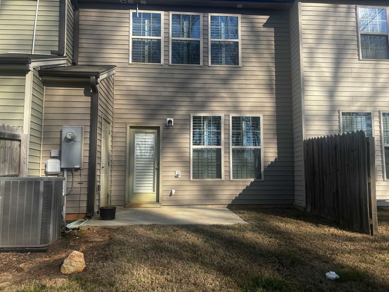 100 River Dell Townes Ave, Clayton, NC 27527