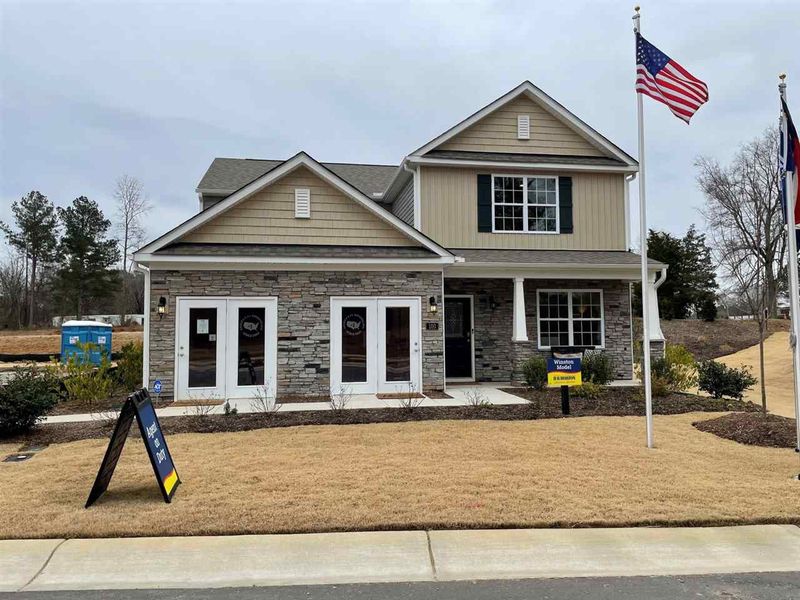 100 Rivercamp St, Clayton, NC 27527