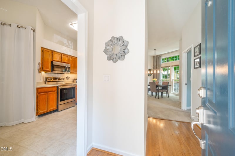 100 Riverwalk Cir, Cary, NC 27511