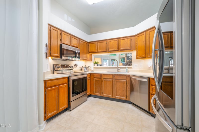 100 Riverwalk Cir, Cary, NC 27511