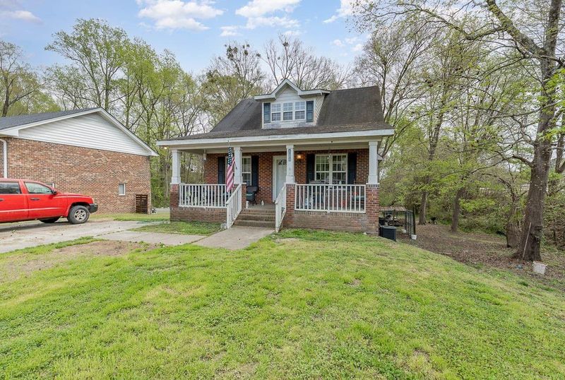 100 N Roderick Dr, Smithfield, NC 27577