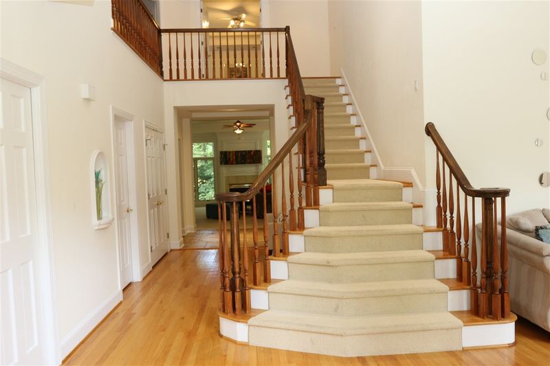 100 Salford Ct, Cary, NC 27513
