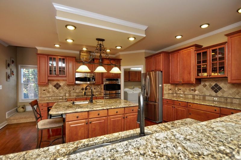 100 Seymour Creek Dr, Cary, NC 27519