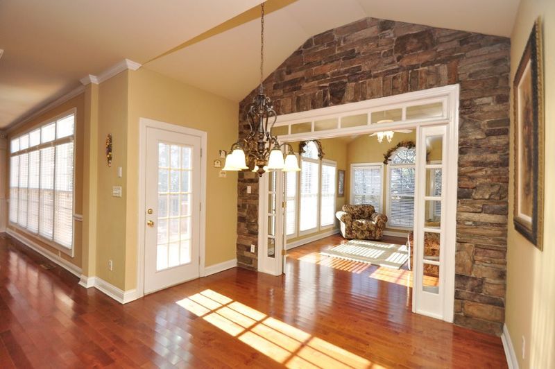 100 Seymour Creek Dr, Cary, NC 27519