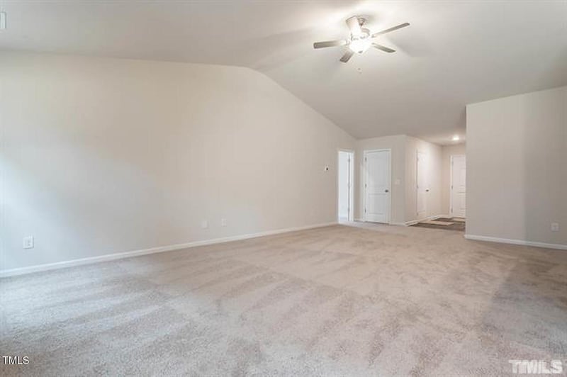 100 Shallow Dr, Youngsville, NC 27596