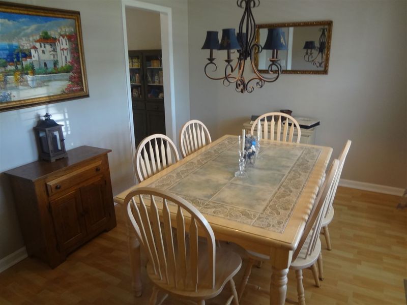 100 Sherman Rd, Fuquay Varina, NC 27526