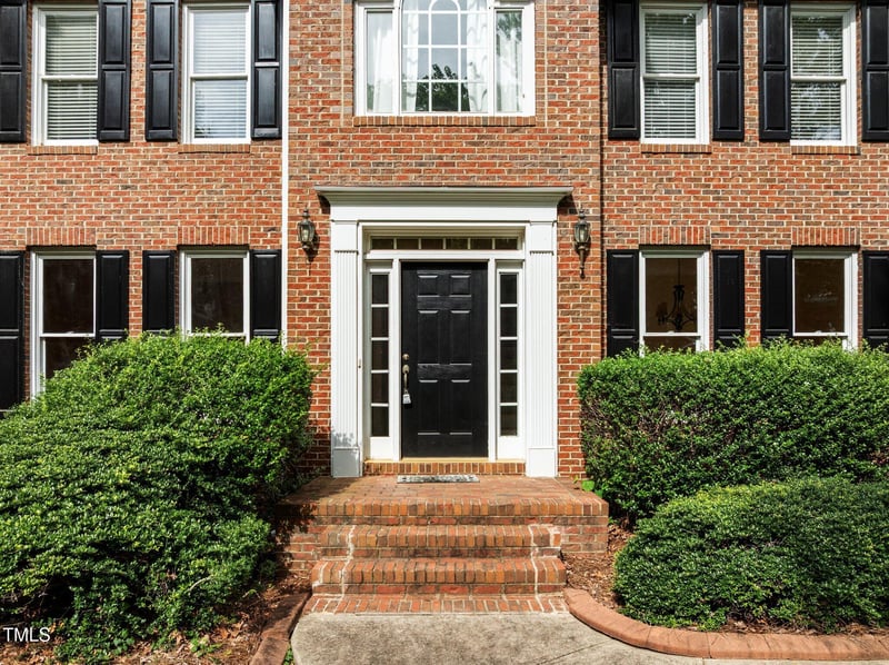 100 Silver Lining Ln, Cary, NC 27513
