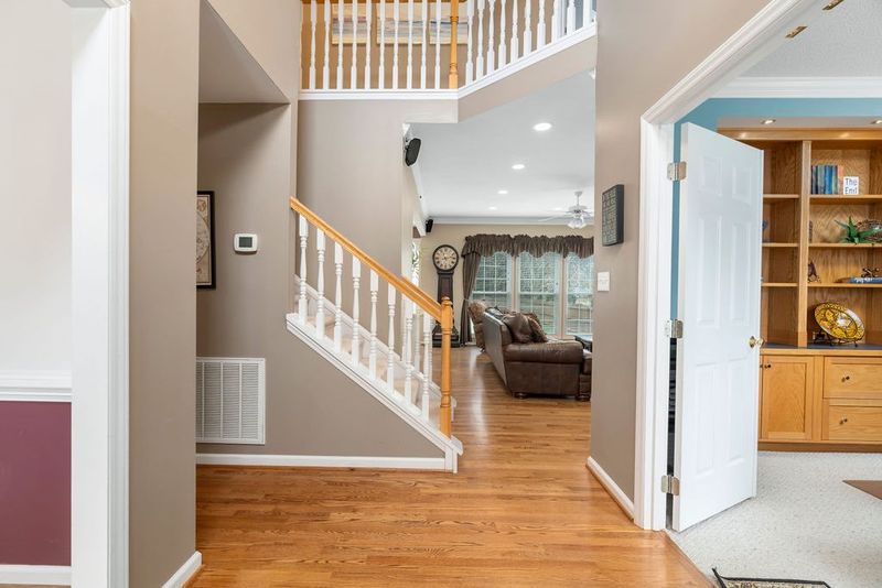 100 Stablegate Dr, Cary, NC 27513