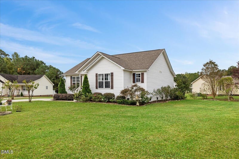 100 Stoney Creek Cir, Smithfield, NC 27577