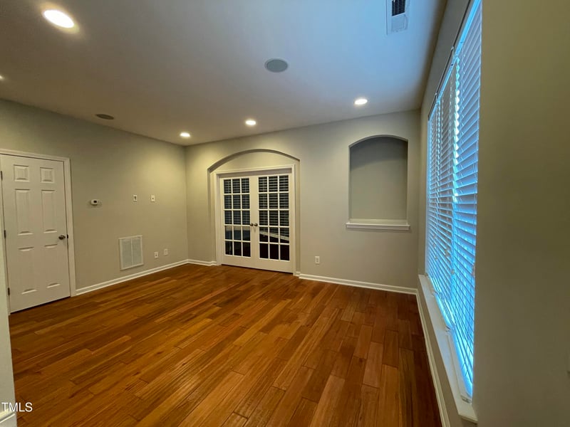 100 Stratford Lakes Dr #101, Durham, NC 27713