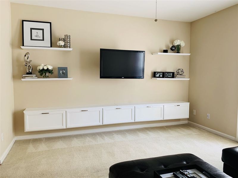 100 Stratford Lakes Dr #125, Durham, NC 27713