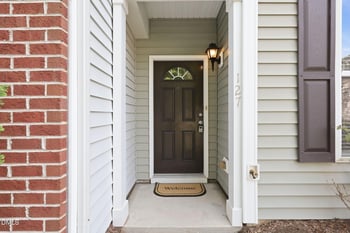 100 Stratford Lakes Dr #127, Durham, NC 27713