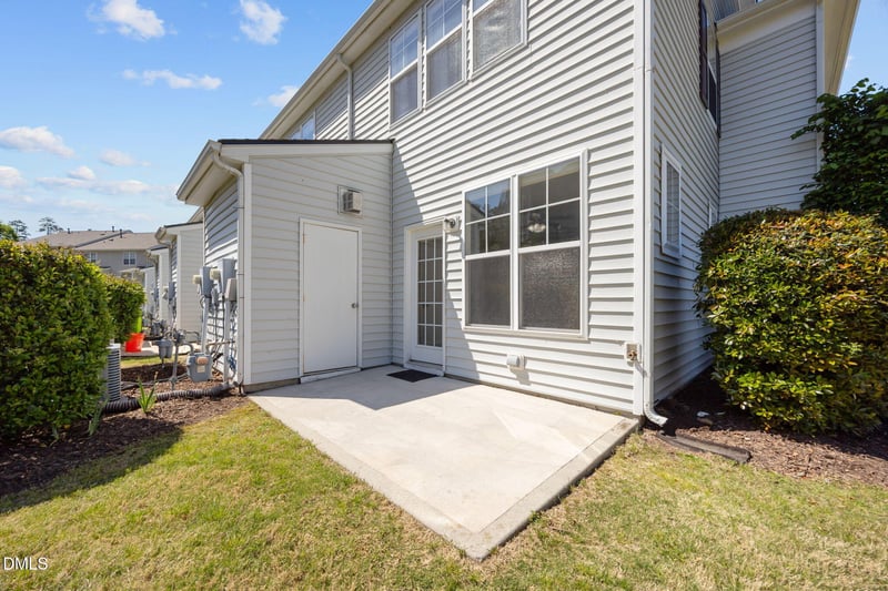100 Stratford Lakes Dr #129, Durham, NC 27713