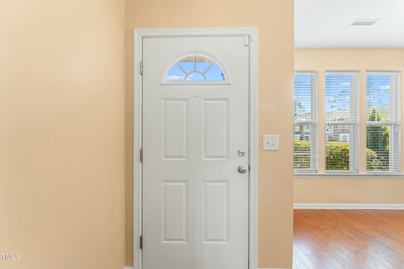100 Stratford Lakes Dr #206, Durham, NC 27713