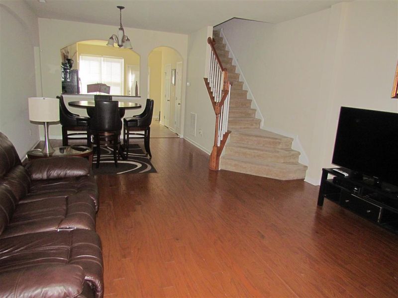 100 Stratford Lakes Dr #225, Durham, NC 27713