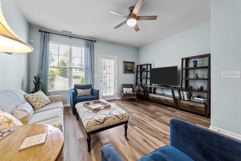 100 Stratford Lakes Dr #243, Durham, NC 27713