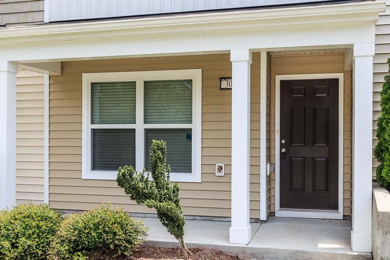 100 Stratford Lakes Dr #302, Durham, NC 27713