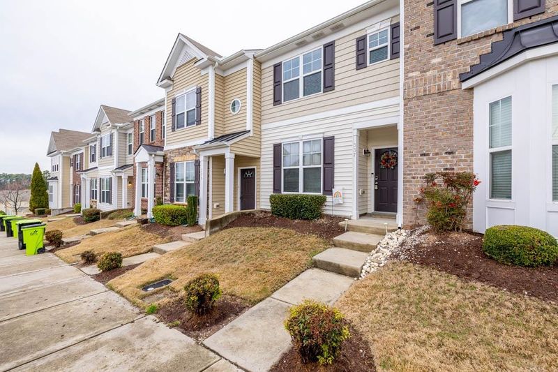 100 Stratford Lakes Dr #337, Durham, NC 27713