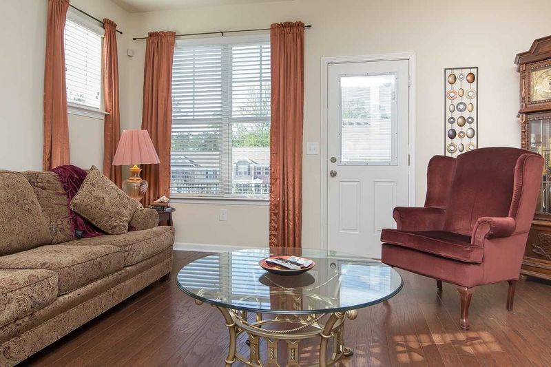 100 Stratford Lakes Dr #349, Durham, NC 27713