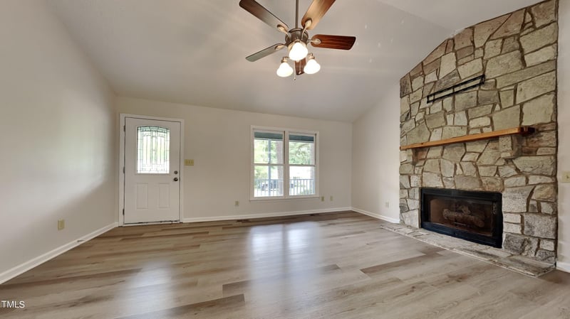 100 Texas Cv, Louisburg, NC 27549