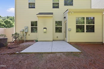 100 Torrey Heights Ln, Durham, NC 27703