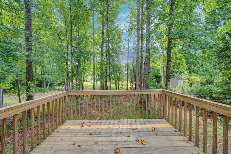 100 Trestlewood Ln, Clayton, NC 27520