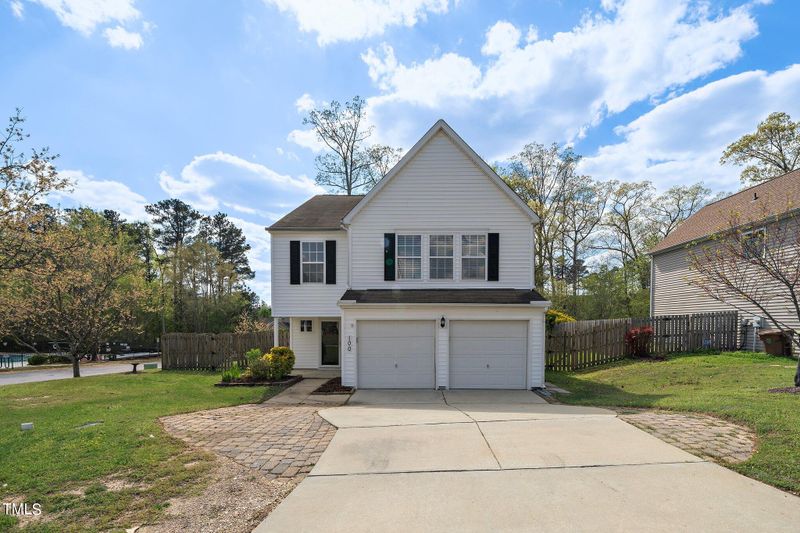 100 Trevor Dr, Holly Springs, NC 27540