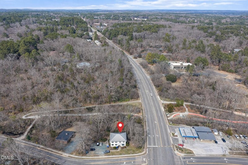 100 Umstead Dr #A & B, Chapel Hill, NC 27516