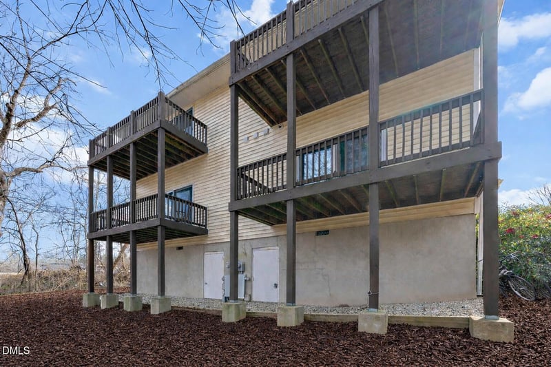 100 Umstead Dr #Units A & B, Chapel Hill, NC 27516