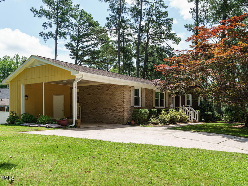 100 Upton Ct, Garner, NC 27529
