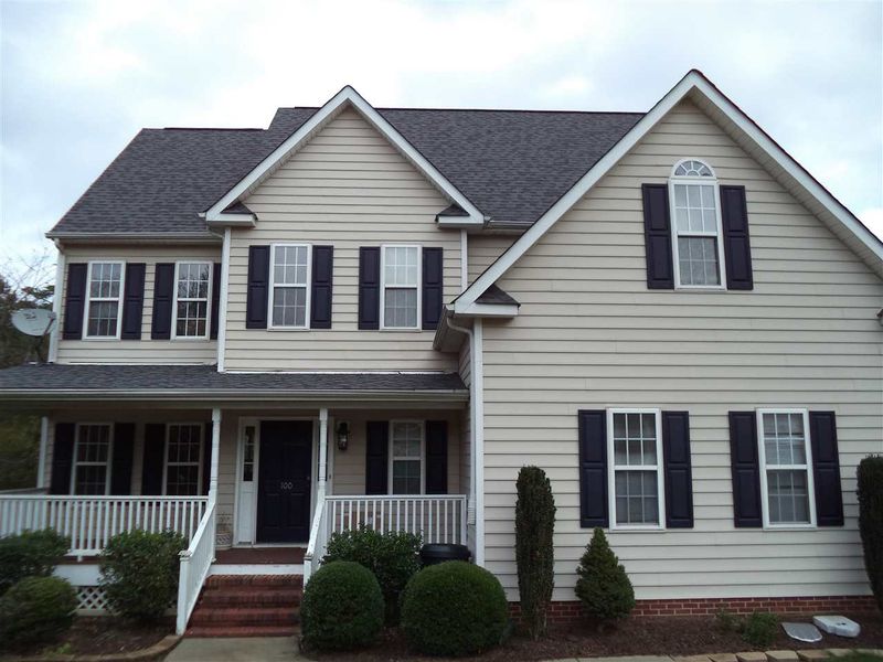 100 Volta Pl, Holly Springs, NC 27540