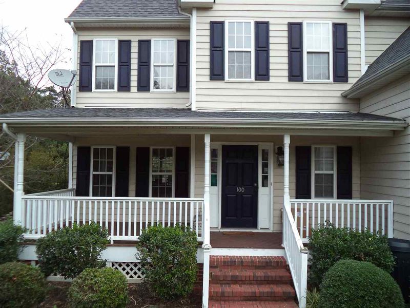 100 Volta Pl, Holly Springs, NC 27540