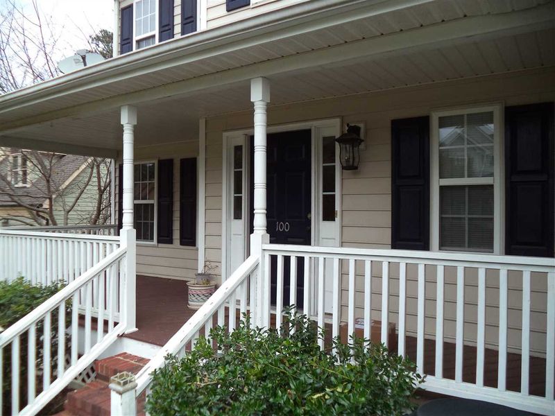 100 Volta Pl, Holly Springs, NC 27540