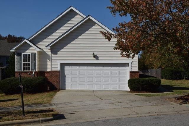 100 Waterpoint Rd, Holly Springs, NC 27540