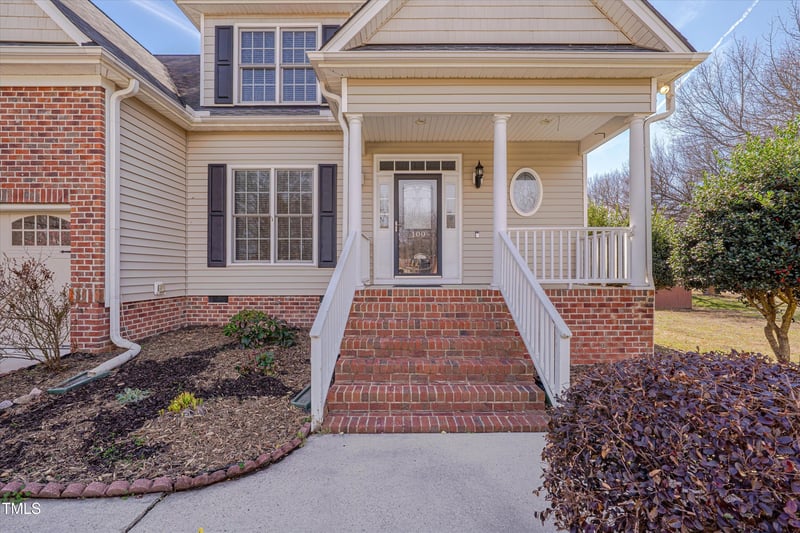 100 Watkins Farm Rd, Rolesville, NC 27571