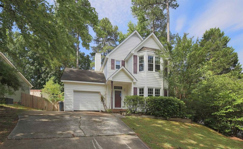 100 Wax Myrtle Ct, Cary, NC 27513