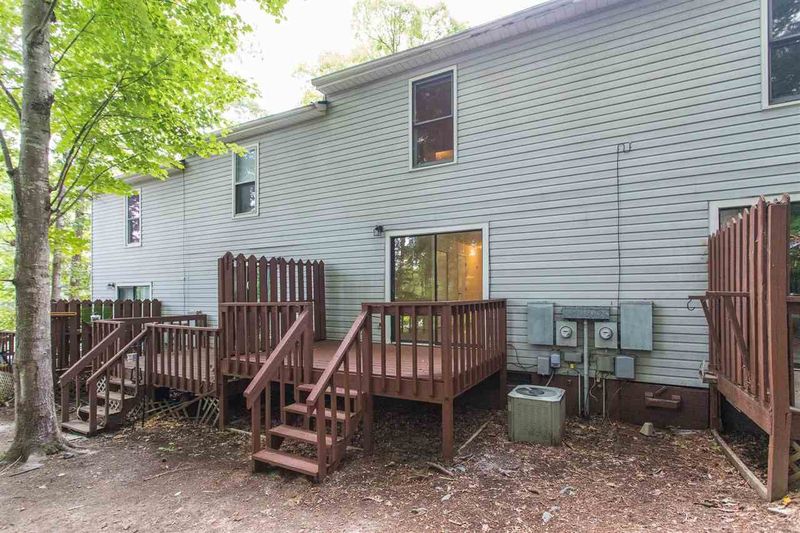 100 Weatherstone Dr #C, Chapel Hill, NC 27514