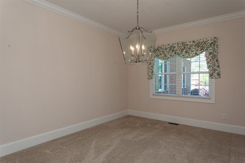 100 Westchase Rn, Sanford, NC 27330
