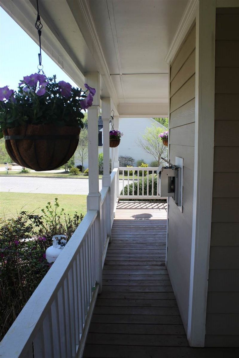 100 White Cap Ln, Garner, NC 27529