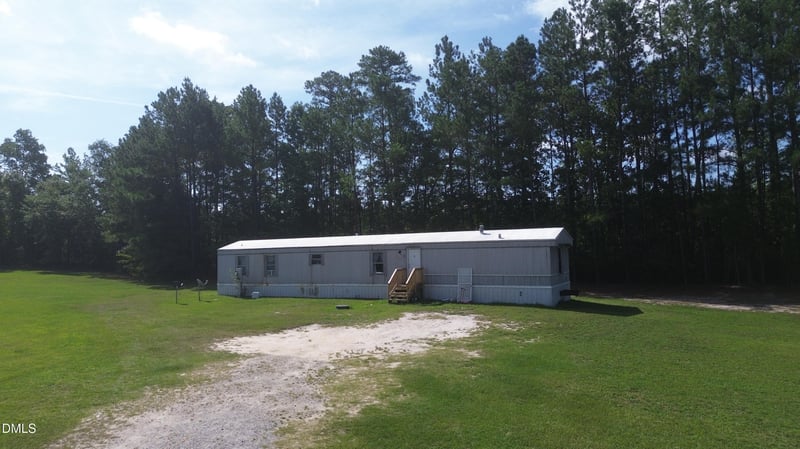 100 Wild Forest Ln, Sanford, NC 27332