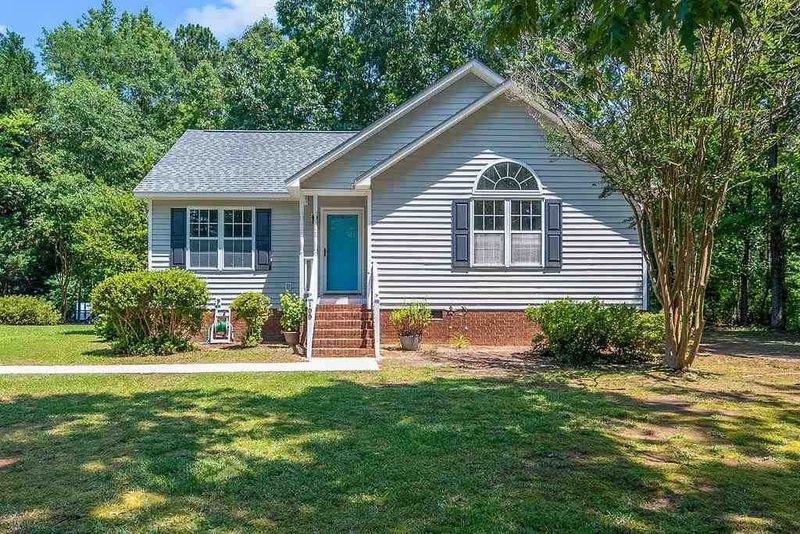100 Wilmack Dr, Benson, NC 27504