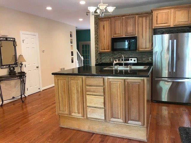 100 Windbyrne Dr, Cary, NC 27513