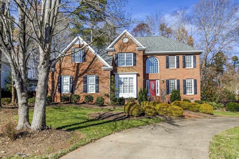 100 Windfall Ct, Cary, NC 27518