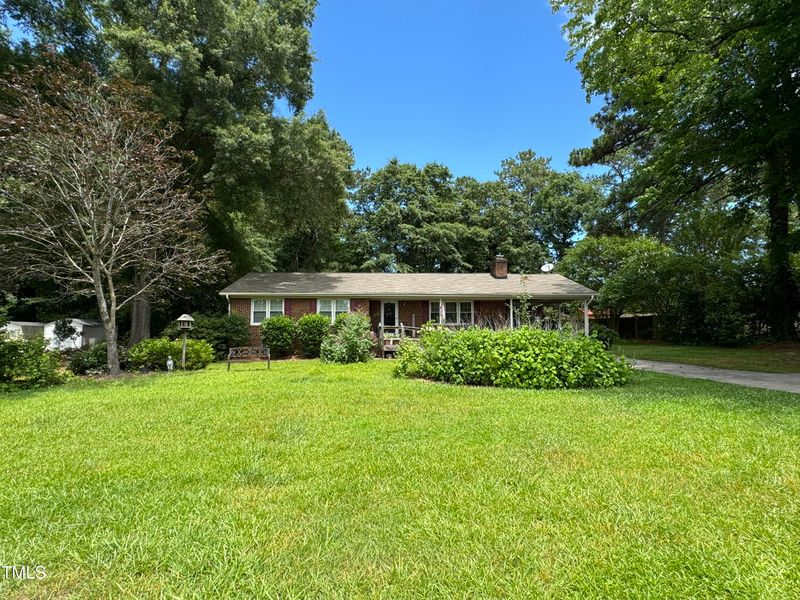 100 Woodcroft Dr, Angier, NC 27501