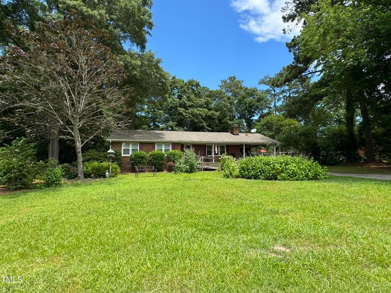 100 Woodcroft Dr, Angier, NC 27501