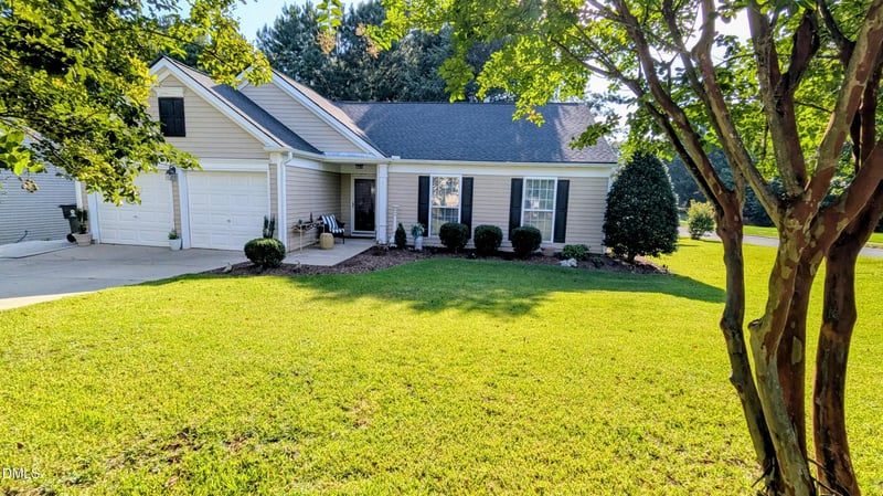 100 Yellow Jasmine Pa, Apex, NC 27502