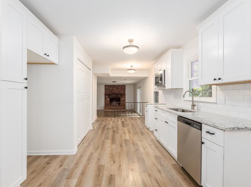 100 York Ct, Garner, NC 27529